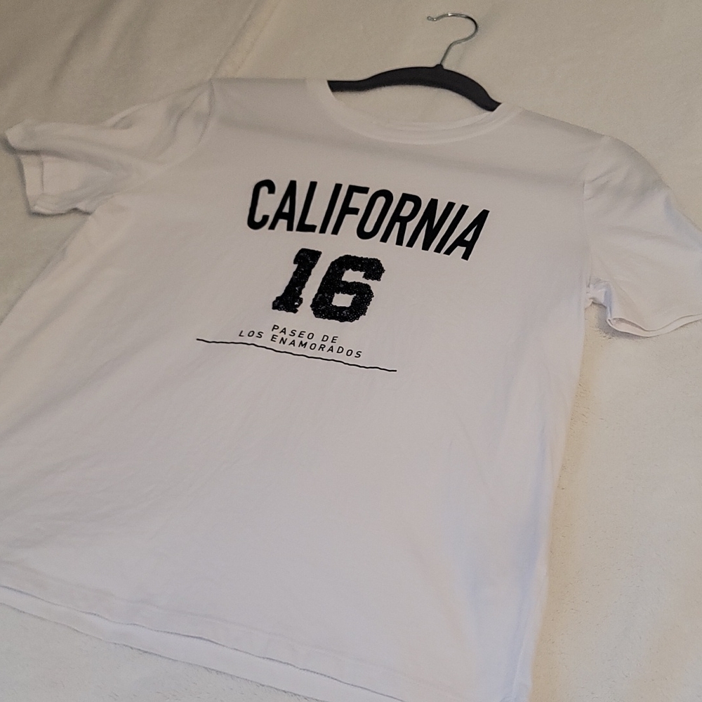 Short Sleeve t shirt from zara never worn